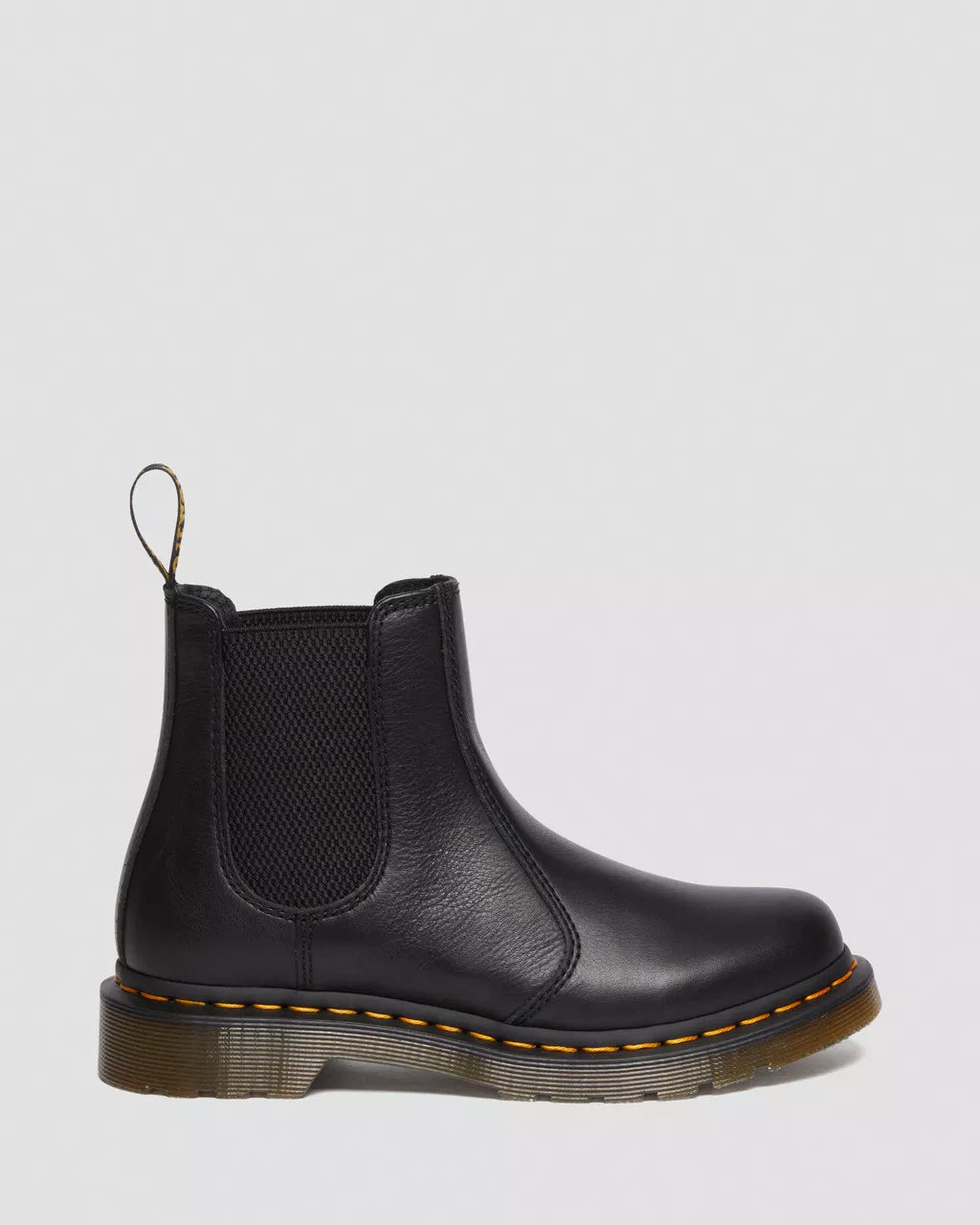 2976 Virginia Leather Chelsea Boots