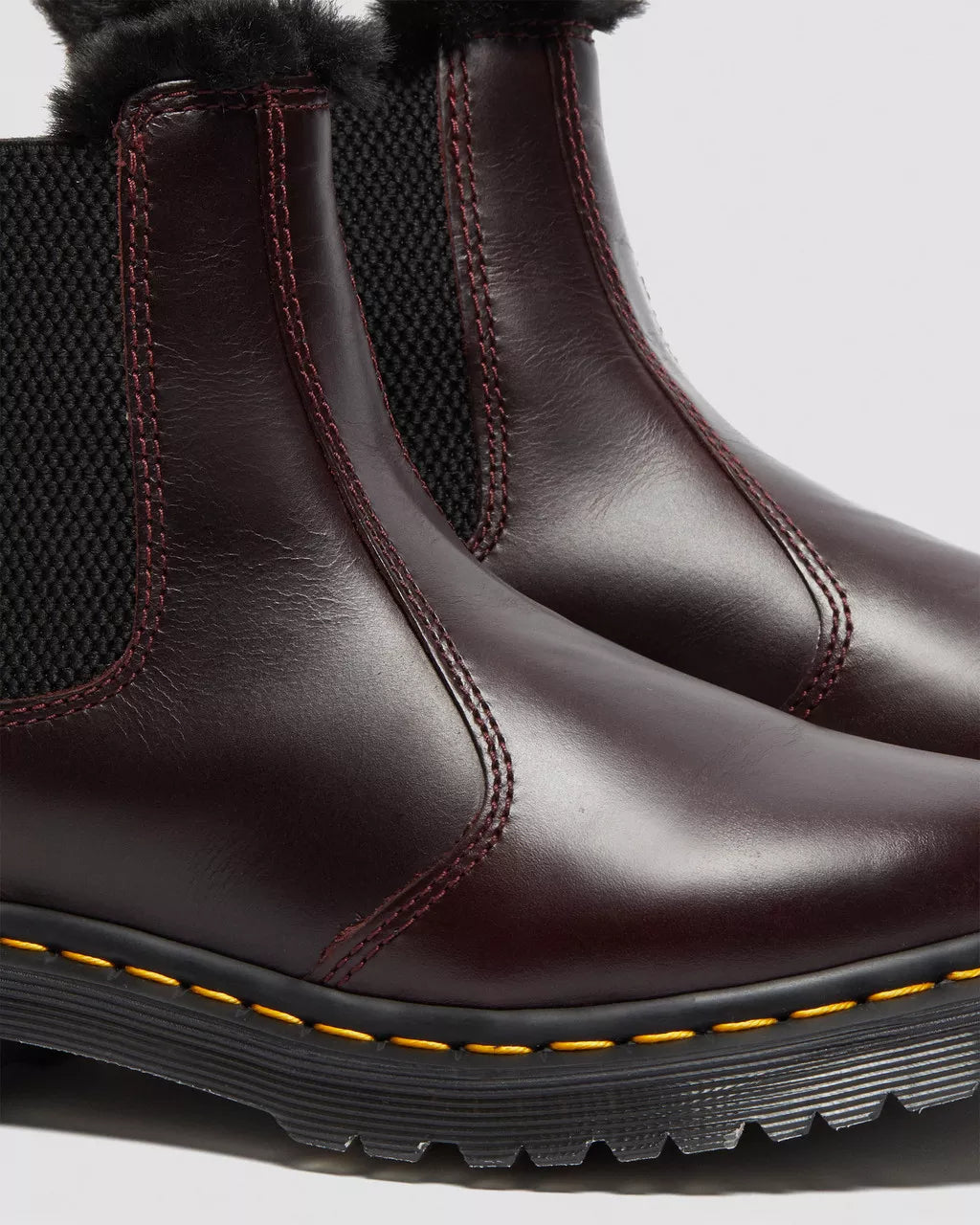 DR MARTENS 2976 Leonore Faux Fur Lined Chelsea Boots