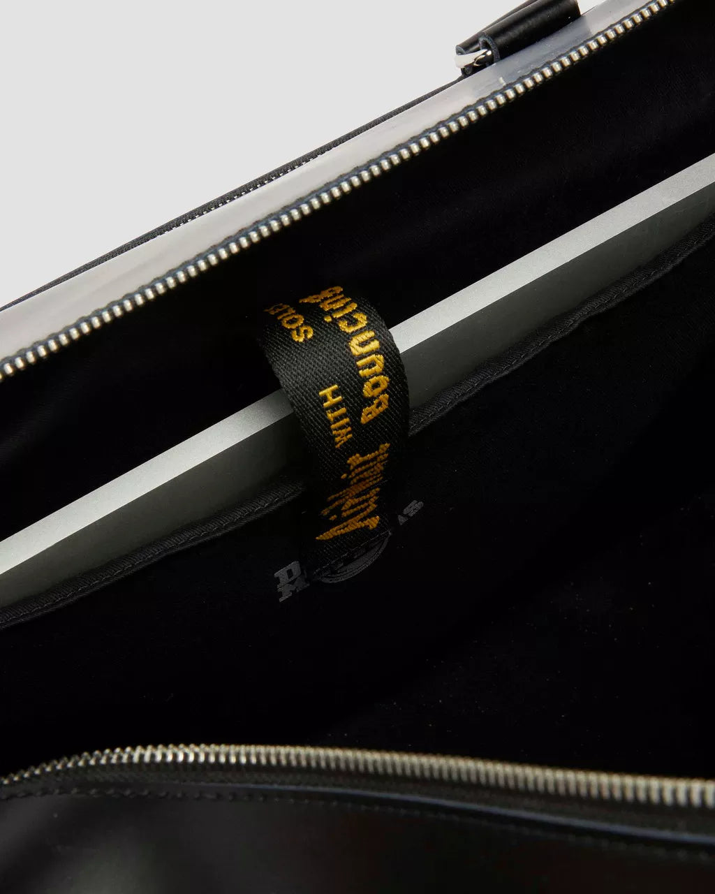 DR MARTENS Smooth Leather Weekender Bag