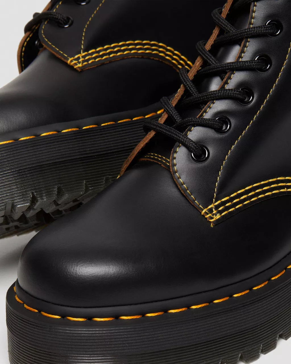 DR MARTENS 101 Quad Vintage Smooth Leather Platform Ankle Boots