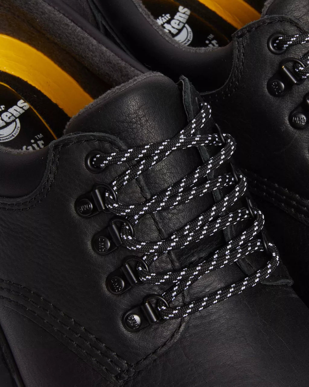 8053 Trinity Waterproof Leather Casual Shoes