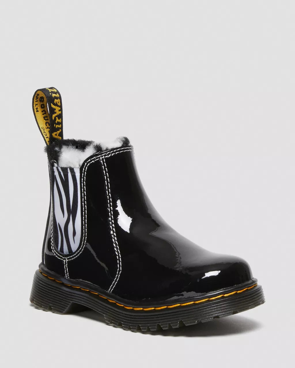 DR MARTENS 2976 Leonore T Black Patent Lamper