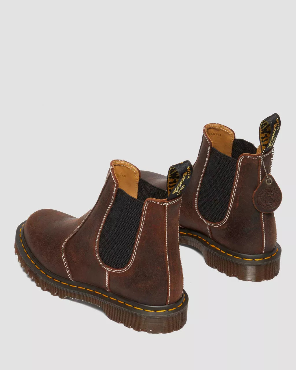 2976 Wax Commander Leather Chelsea Boots