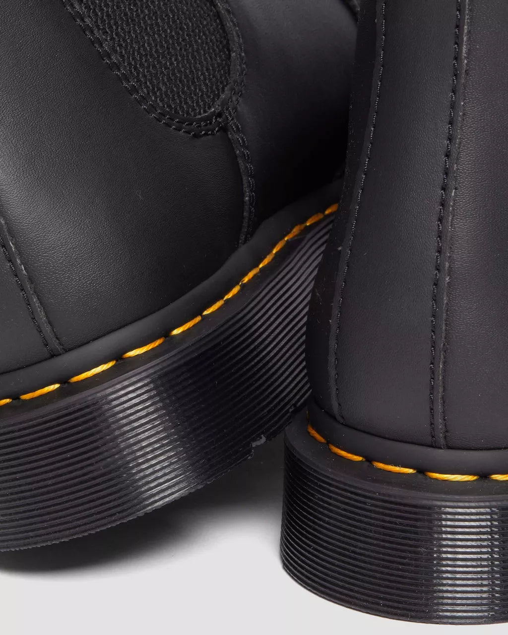 2976 Reclaimed Leather Chelsea Boots