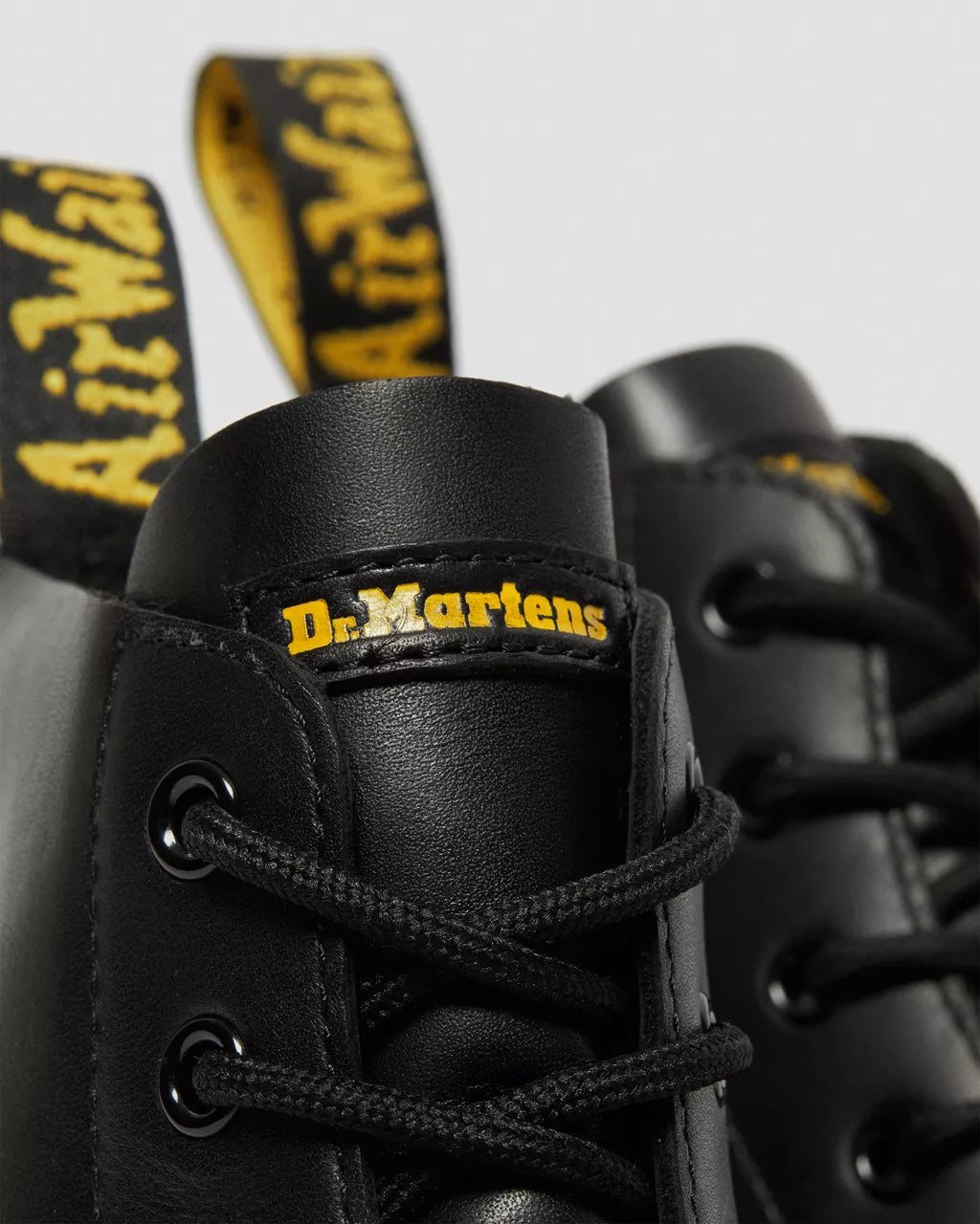 Thurston Lusso Leather Chukka Boots