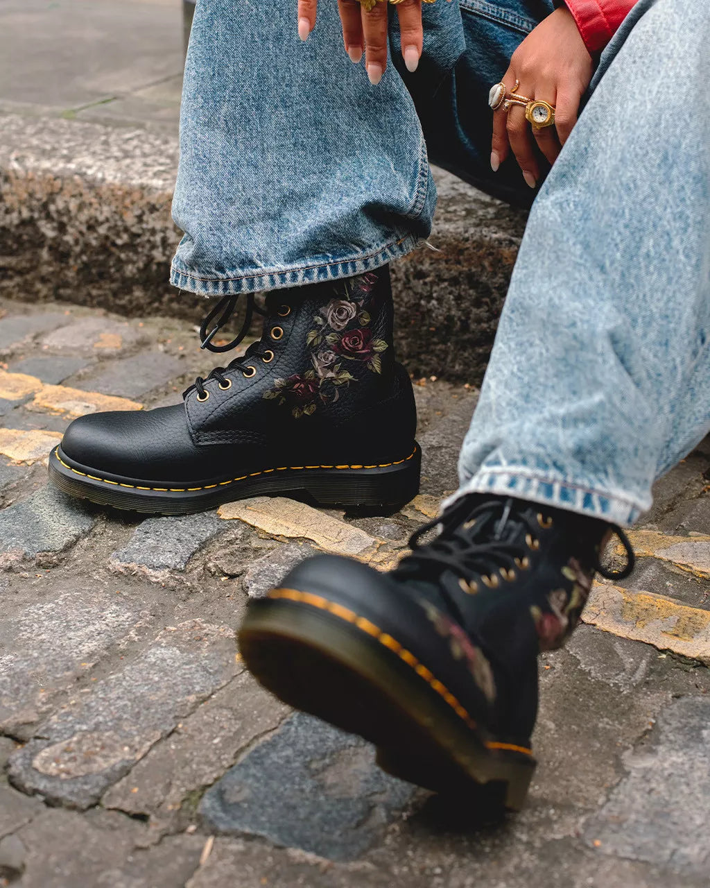 DR MARTENS 1460 Decayed Roses Leather Boots