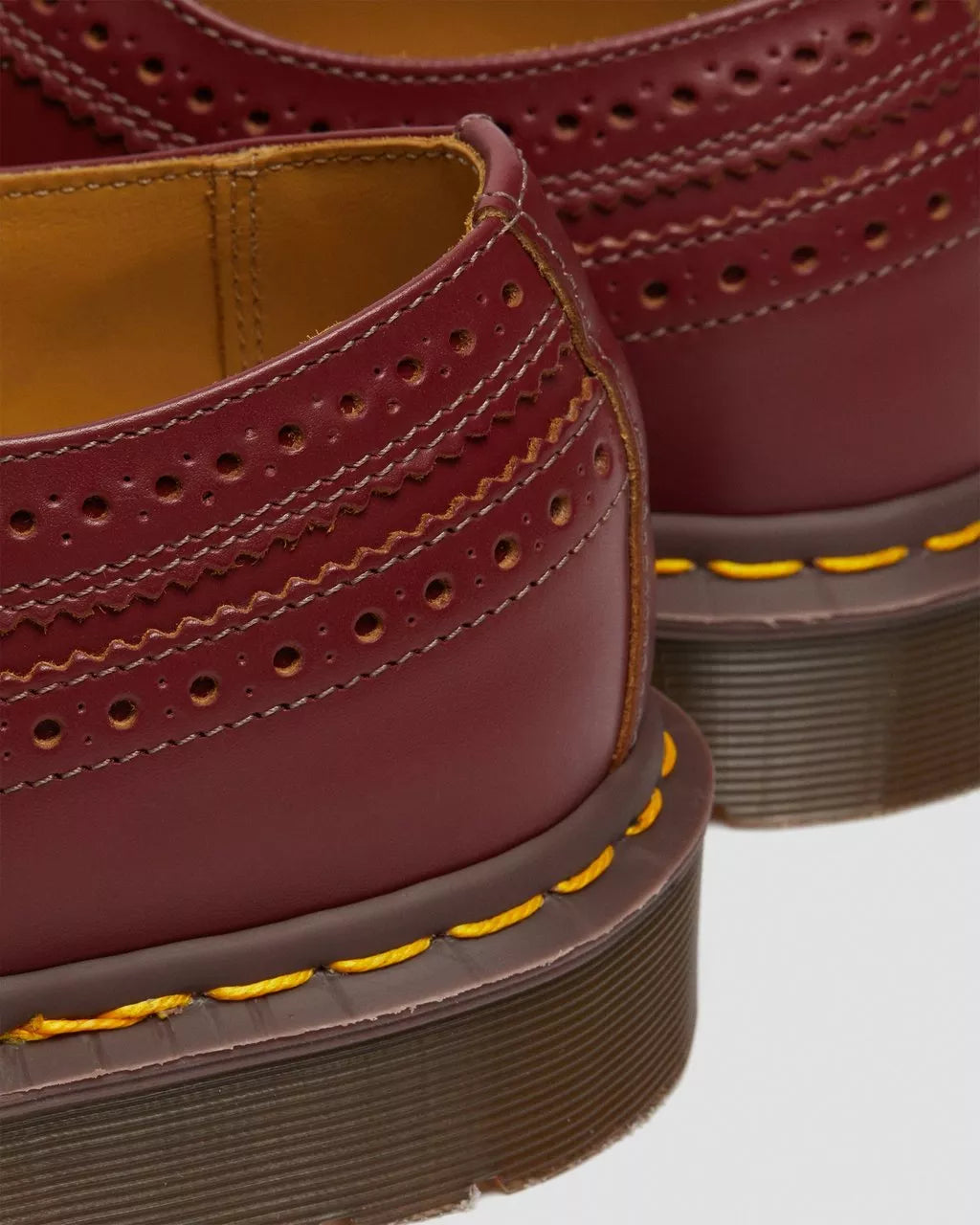 Vintage 3989 Quilon Leather Brogue Shoes