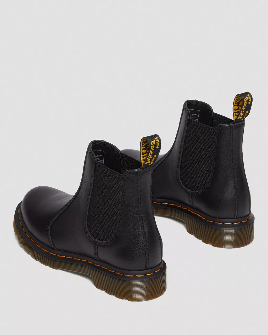 2976 Virginia Leather Chelsea Boots