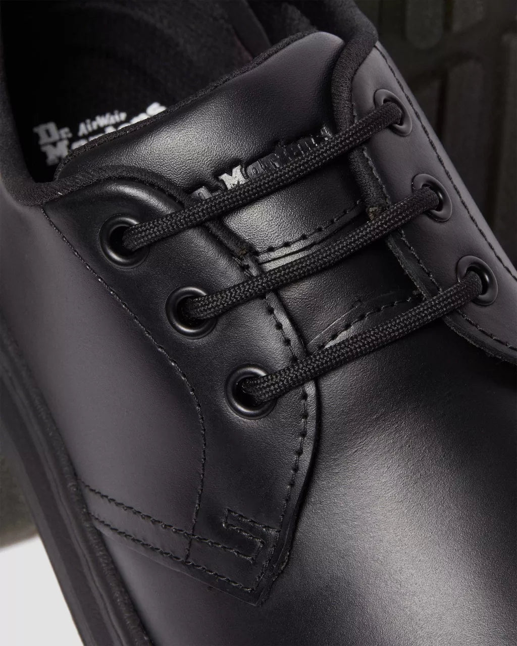 Crewson Lo Black Leather Shoes