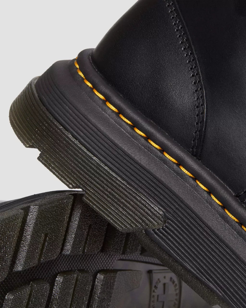 Crewson Chukka Lace Up Leather Boots