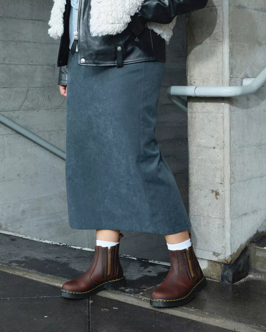 2976 Alyson DM's Wintergrip Chelsea Boots